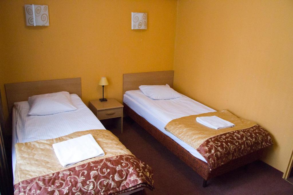 Hotel Iskra Rzeszów Habitación foto